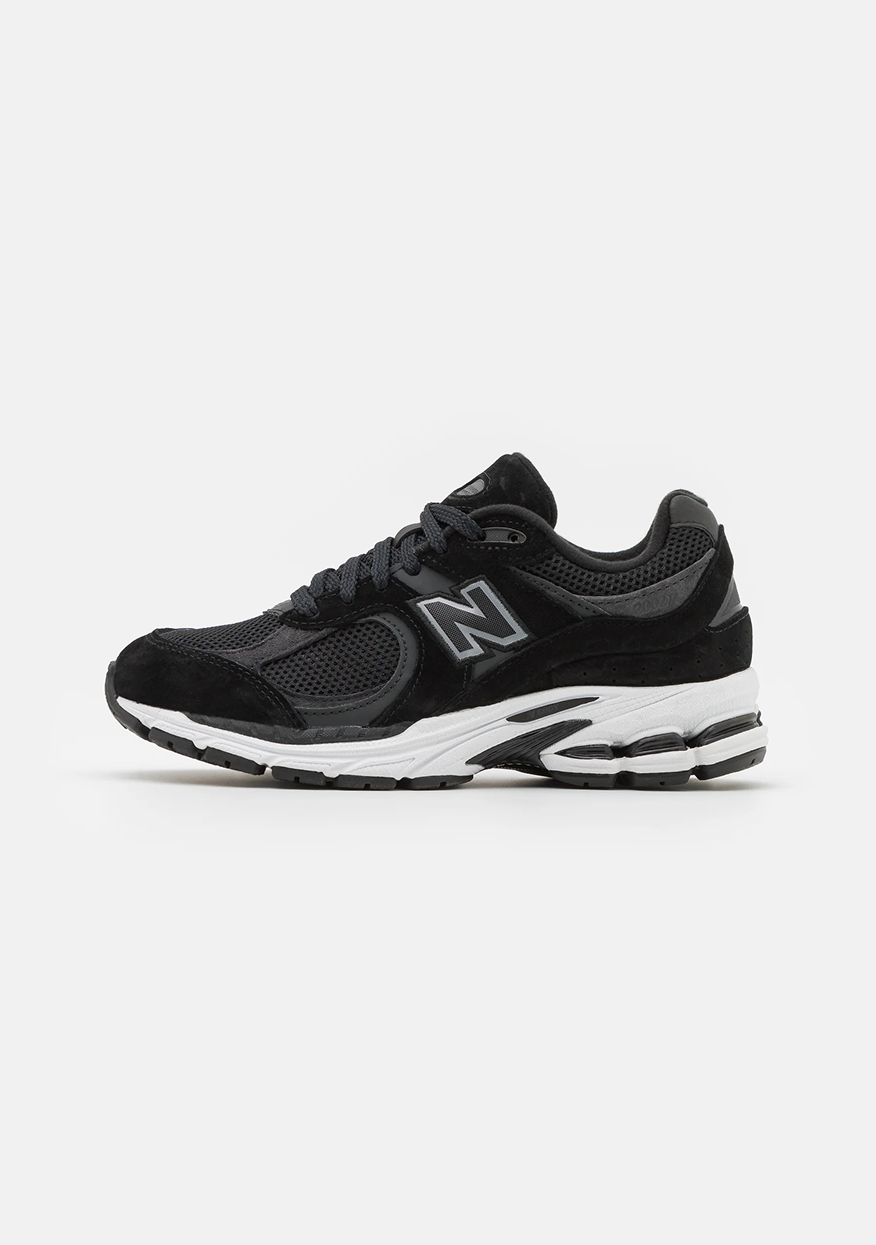 Picture of New Balance M2002 UNISEX - Trainers